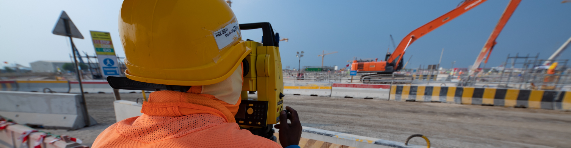 قطر باور للهندسة والمقاولات تحرص على تعريف عمالها بمعايير السلامة